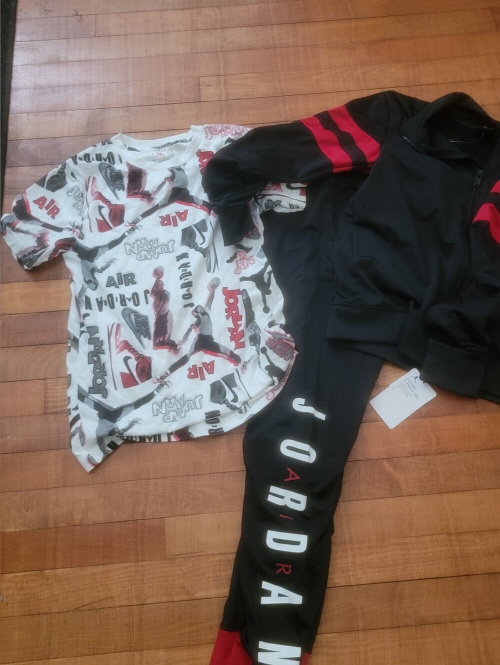 Boys LARGE Jordan Black Jacket with Red Tracksuit SET + TEE